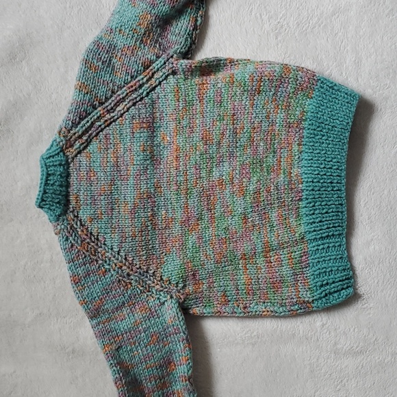 Brand New 100% handmade baby knitted sweater - Picture 4 of 11